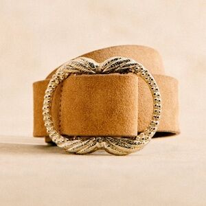 Sezane Artemis in Beige Suede T 80